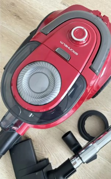 Bagless vacuum cleaner Grunhelm GBVC-2202 HR