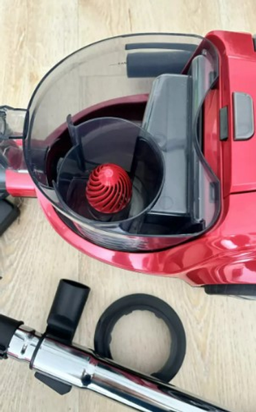 Bagless vacuum cleaner Grunhelm GBVC-2202 HR
